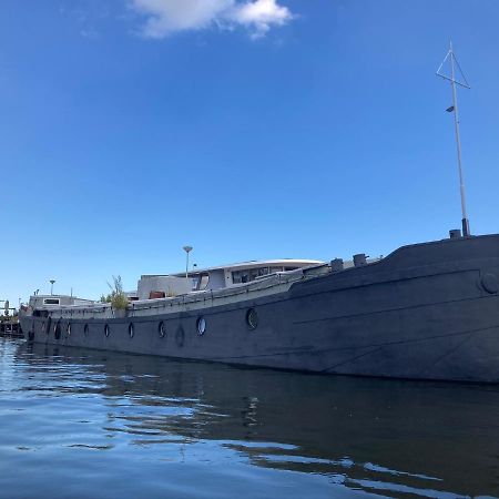 Eco Houseboat Hotel Amsterdam Buitenkant foto